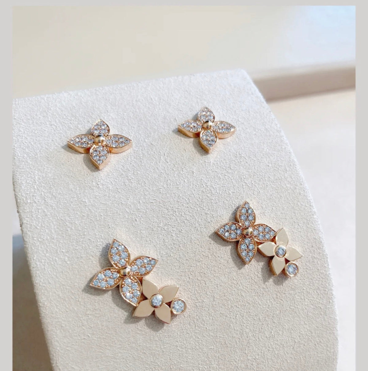 [⭐Reverie Jewels]STAR BLOSSOM STUD EARRINGS PINK GOLD DIAMONDS