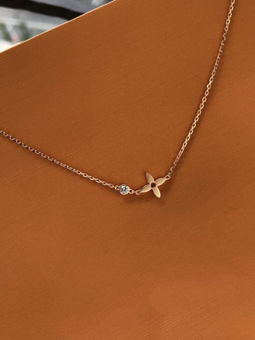 [⭐Reverie Jewels]BLOSSOM PENDANT PINK GOLD AND DIAMOND