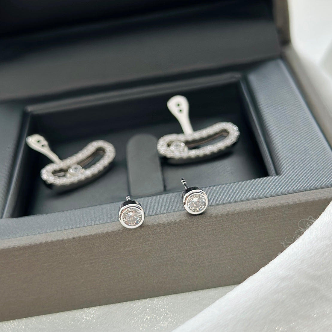 [⭐Reverie Jewels]MOVE UNO SILVER DIAMOND EARRINGS