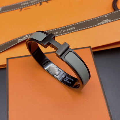 [⭐Reverie Jewels]CLIC HM SO BLACK GREY BRACELET