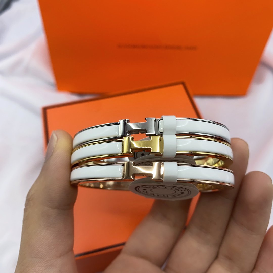 [⭐Reverie Jewels]CLASSIC HM CLIC WHITE 8MM ENAMEL BRACELET