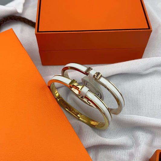 [⭐Reverie Jewels]CLASSIC HM CLIC WHITE 8MM ENAMEL BRACELET