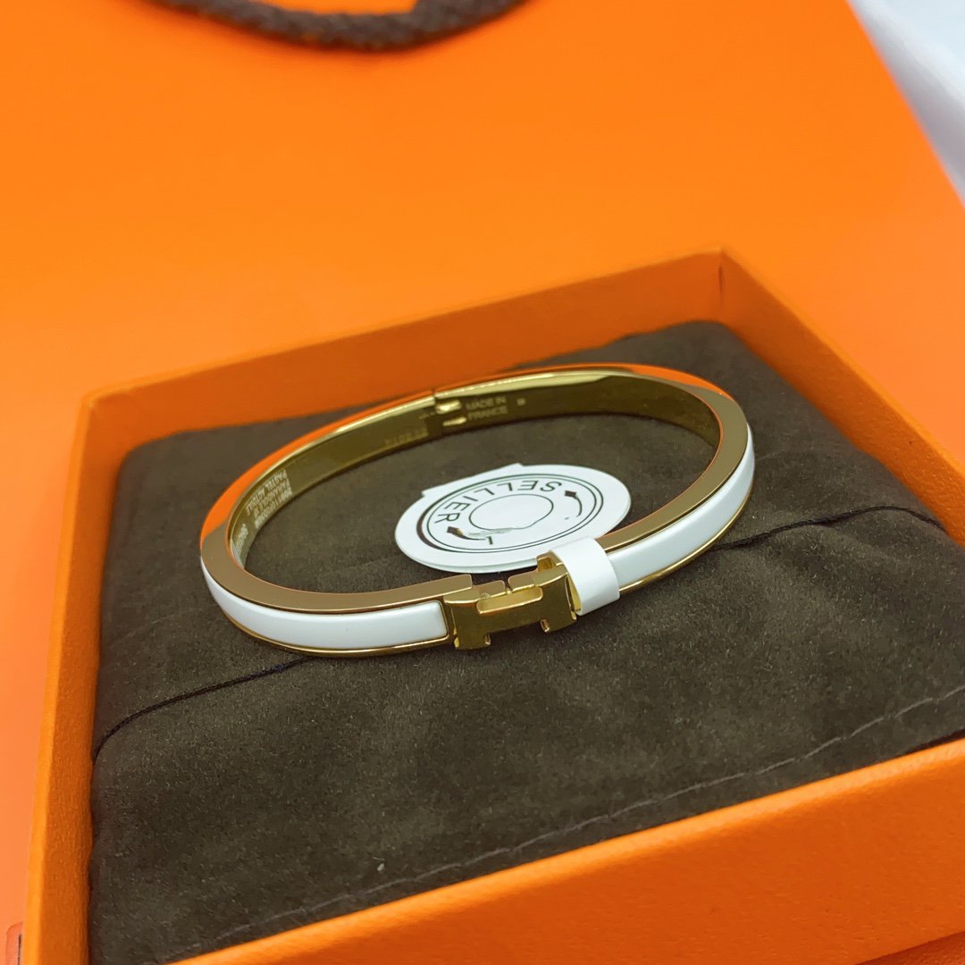 [⭐Reverie Jewels]CLASSIC HM CLIC WHITE 8MM ENAMEL BRACELET