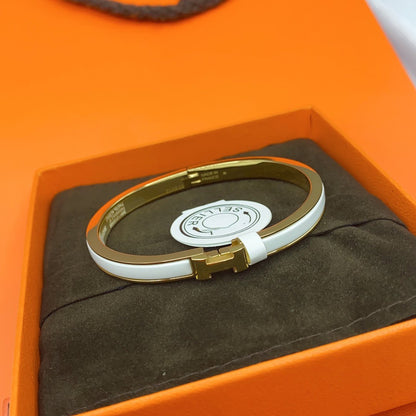 [⭐Reverie Jewels]CLASSIC HM CLIC WHITE 8MM ENAMEL BRACELET