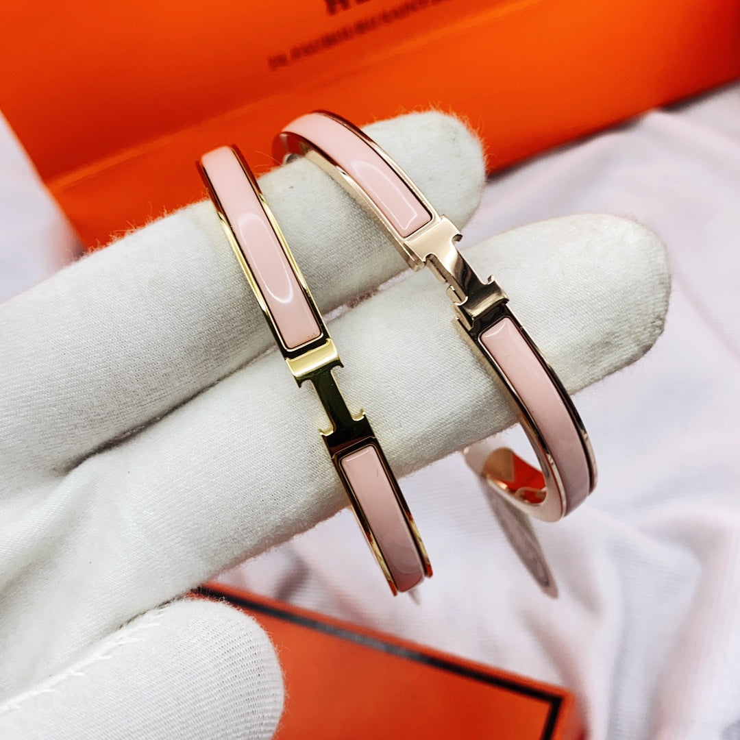 [⭐Reverie Jewels]CLASSIC HM CLIC  PINK 8MM ENAMEL BRACELET