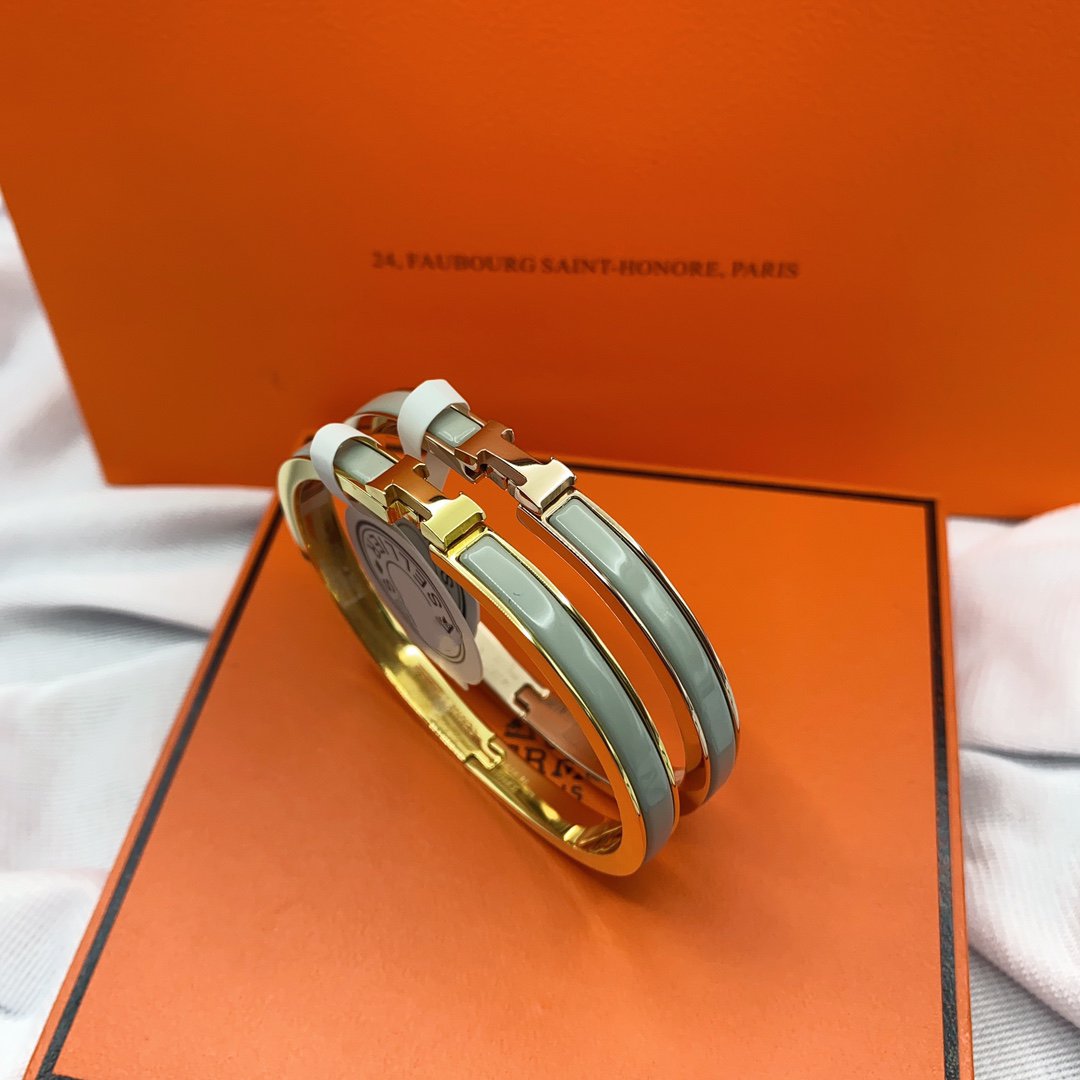 [⭐Reverie Jewels]CLASSIC HM CLIC GREEN 8MM ENAMEL BRACELET