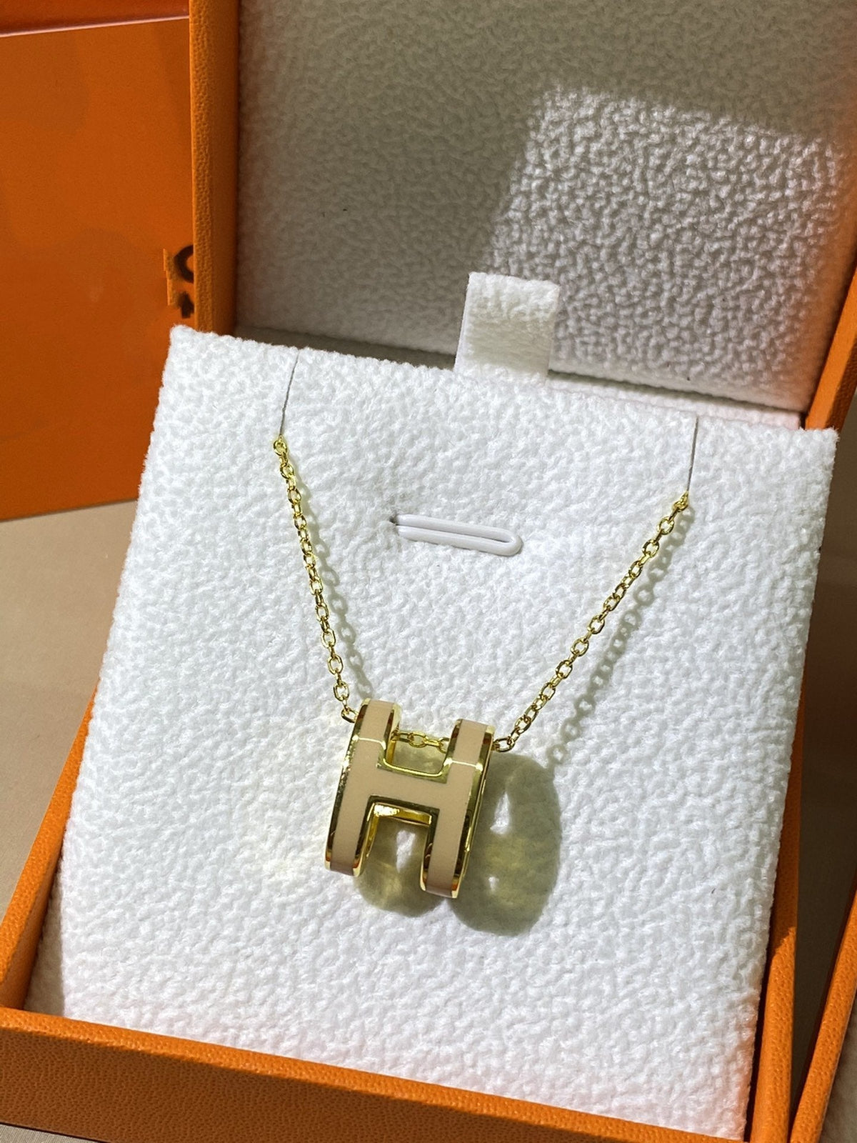 [⭐Reverie Jewels]HM CLIC YELLOW ENAMEL GOLD NECKLACE