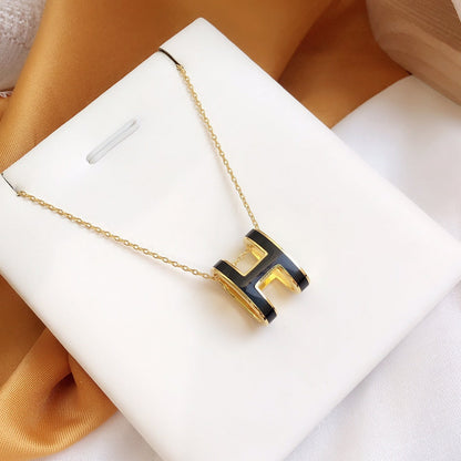 [⭐Reverie Jewels]HM CLIC BLACK ENAMEL GOLD NECKLACE