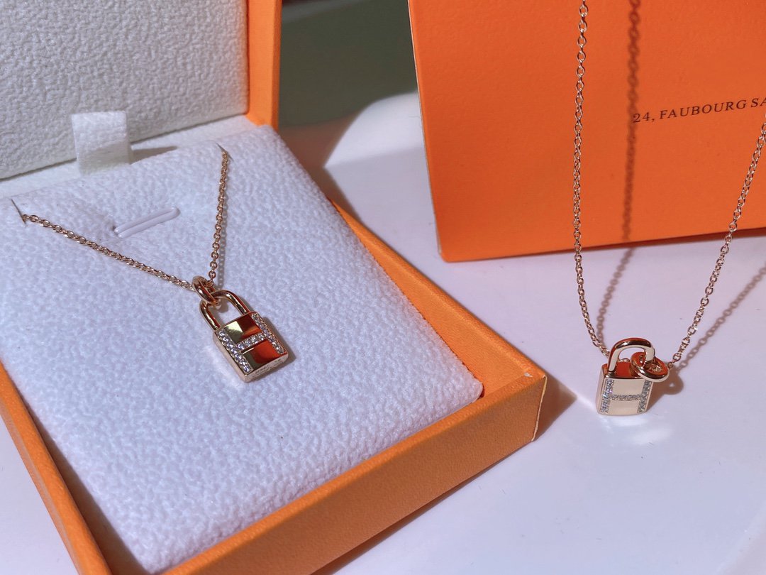 [⭐Reverie Jewels]HM ADVANCED NICHE LOCK HEAD NECKLACE DIAMONDS