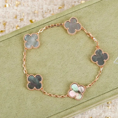 [⭐Reverie Jewels] CLOVER 5 MOTIF GRAY MOP BRACELET COLLECTION