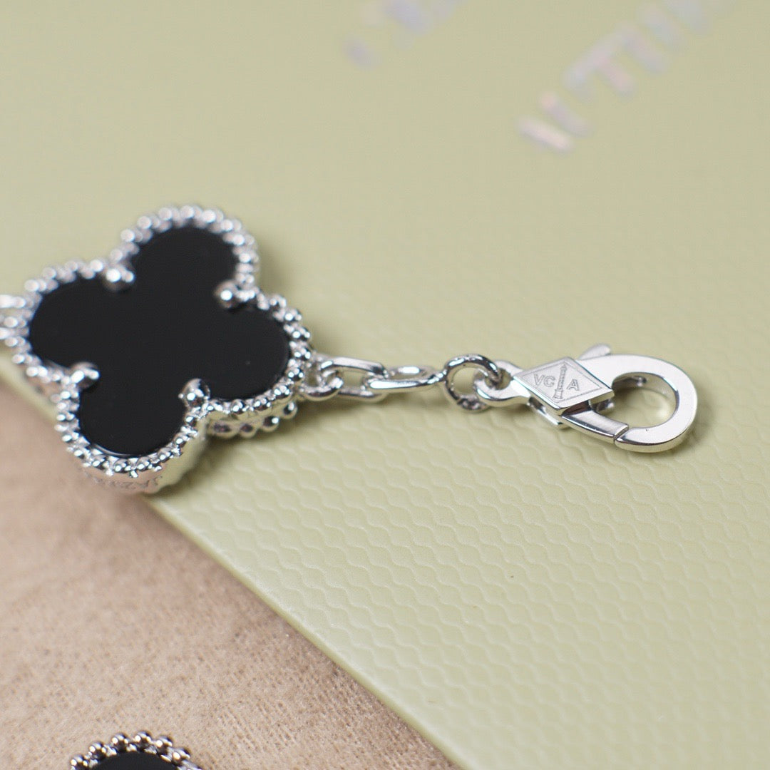 [⭐Reverie Jewels] CLOVER 5 MOTIF ONYXS BRACELET COLLECTION