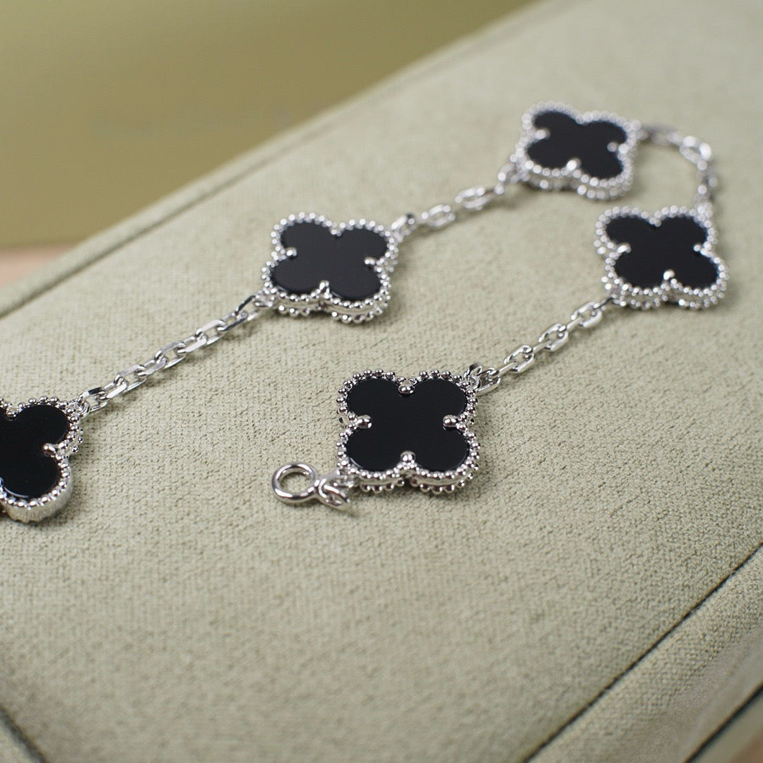 [⭐Reverie Jewels] CLOVER 5 MOTIF ONYXS BRACELET COLLECTION