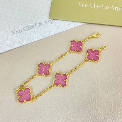 [⭐Reverie Jewels]NEW BUBBLE PINK ENAMEL 5-FLOWER BRACELET