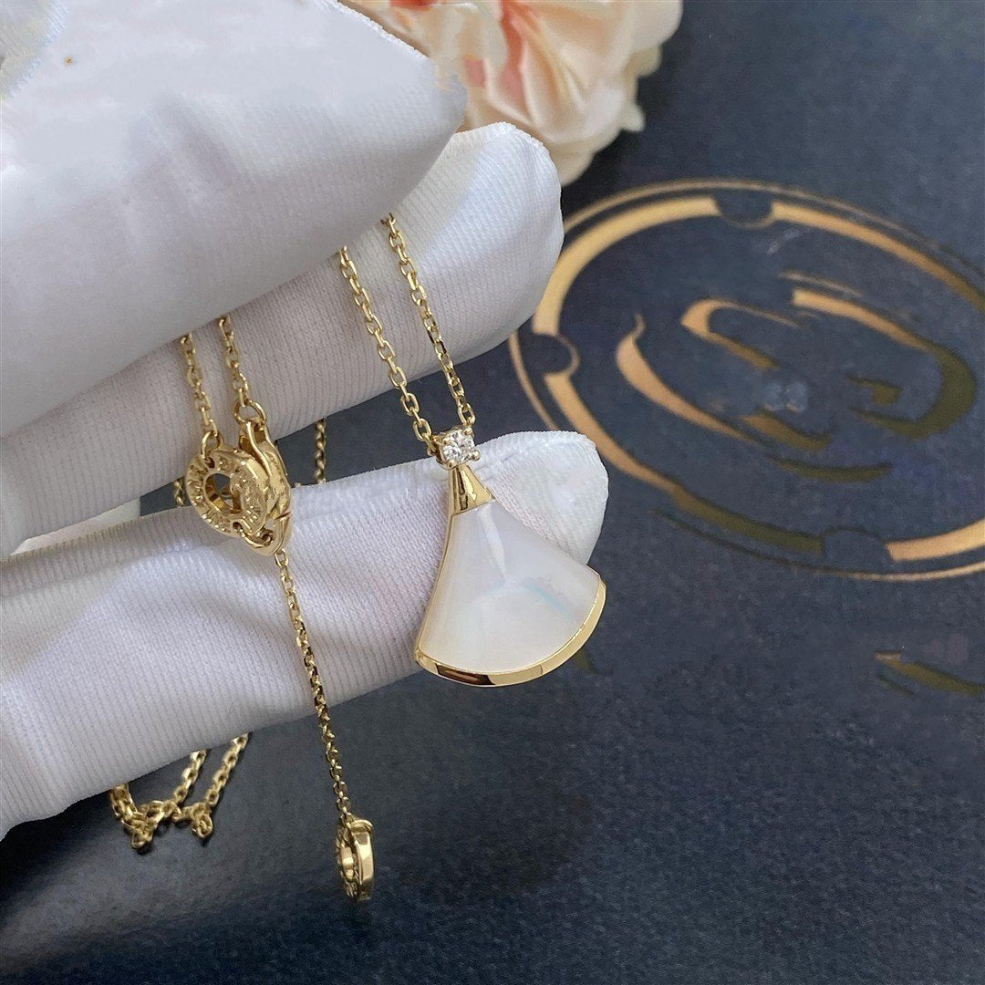 [⭐Reverie Jewels]DREAM NECKLACE WHITE MOP GOLD 1 DIAMOND