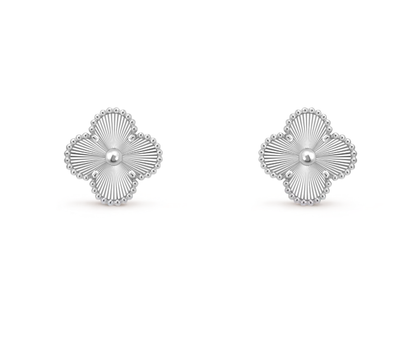 [⭐Reverie Jewels]CLOVER MEDIUM 1 MOTIFS LASER EARRINGS