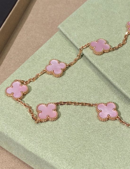 [⭐Reverie Jewels Jewellery] Pink Necklace with Ten Clover Designs