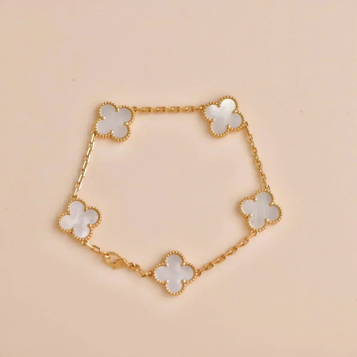 [⭐Reverie Jewels]CLOVER WHITE PEARL MOP 5 MOTIF BRACELET COLLECTION