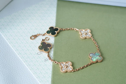 [⭐Reverie Jewels] CLOVER 5 MOTIF GRAY MOP BRACELET COLLECTION