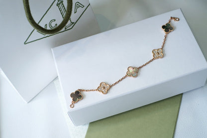 [⭐Reverie Jewels] CLOVER 5 MOTIF GRAY MOP BRACELET COLLECTION