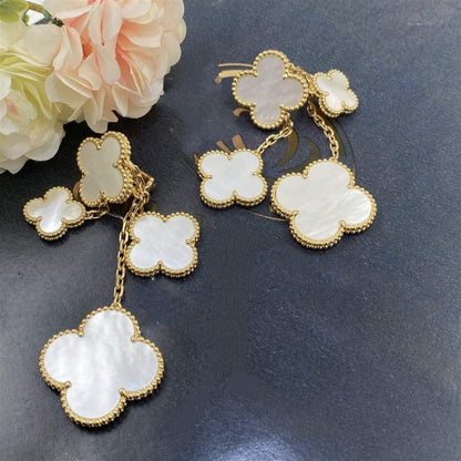 [⭐Reverie Jewels]CLOVER EARRINGS WHITE MOP 4 MOTIFS GOLD
