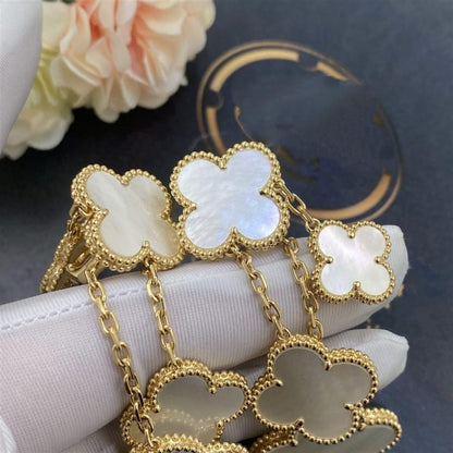 [⭐Reverie Jewels]CLOVER EARRINGS WHITE MOP 4 MOTIFS GOLD