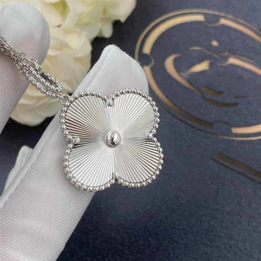 [⭐Reverie Jewels]CLOVER 25MM SILVER BIG CLOVER NECKLACE