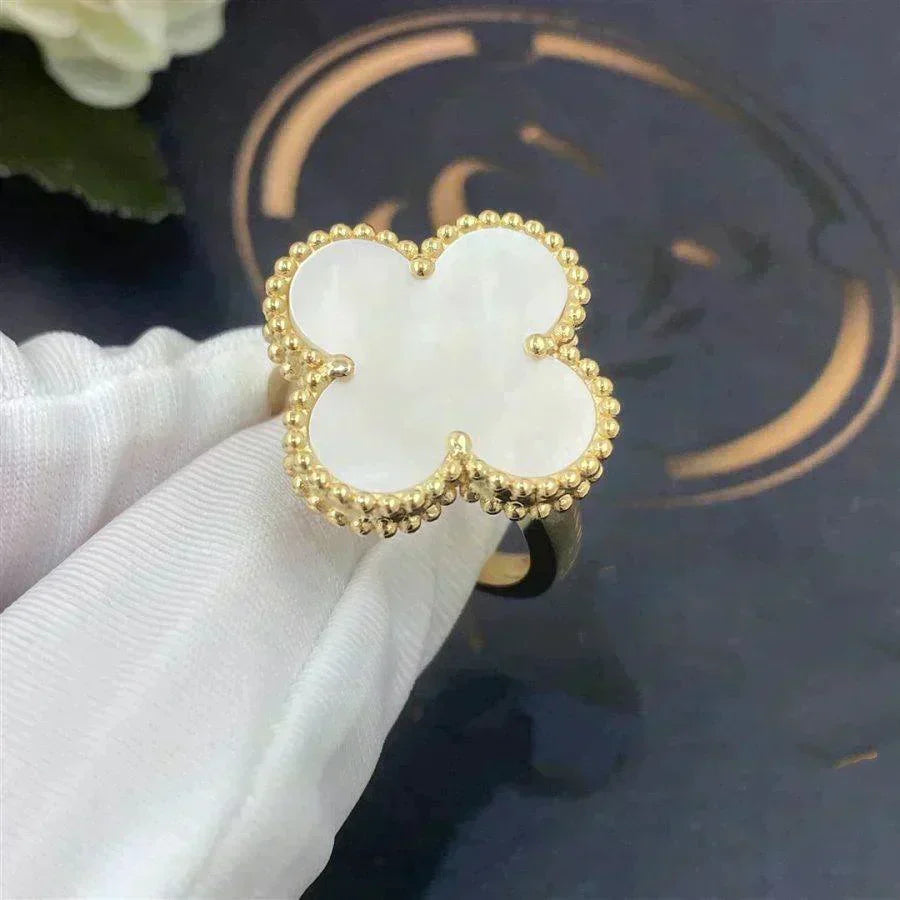 [⭐Reverie Jewels]CLOVER WHITE MOP RING