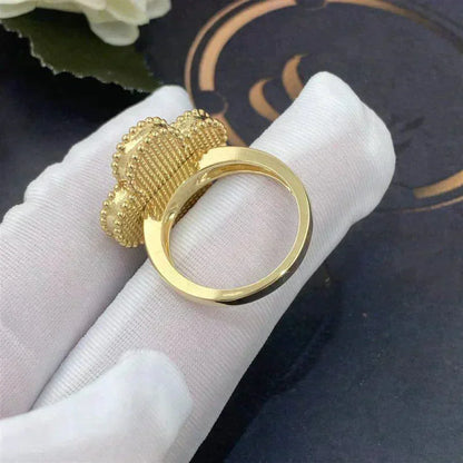 [⭐Reverie Jewels]CLOVER WHITE MOP RING