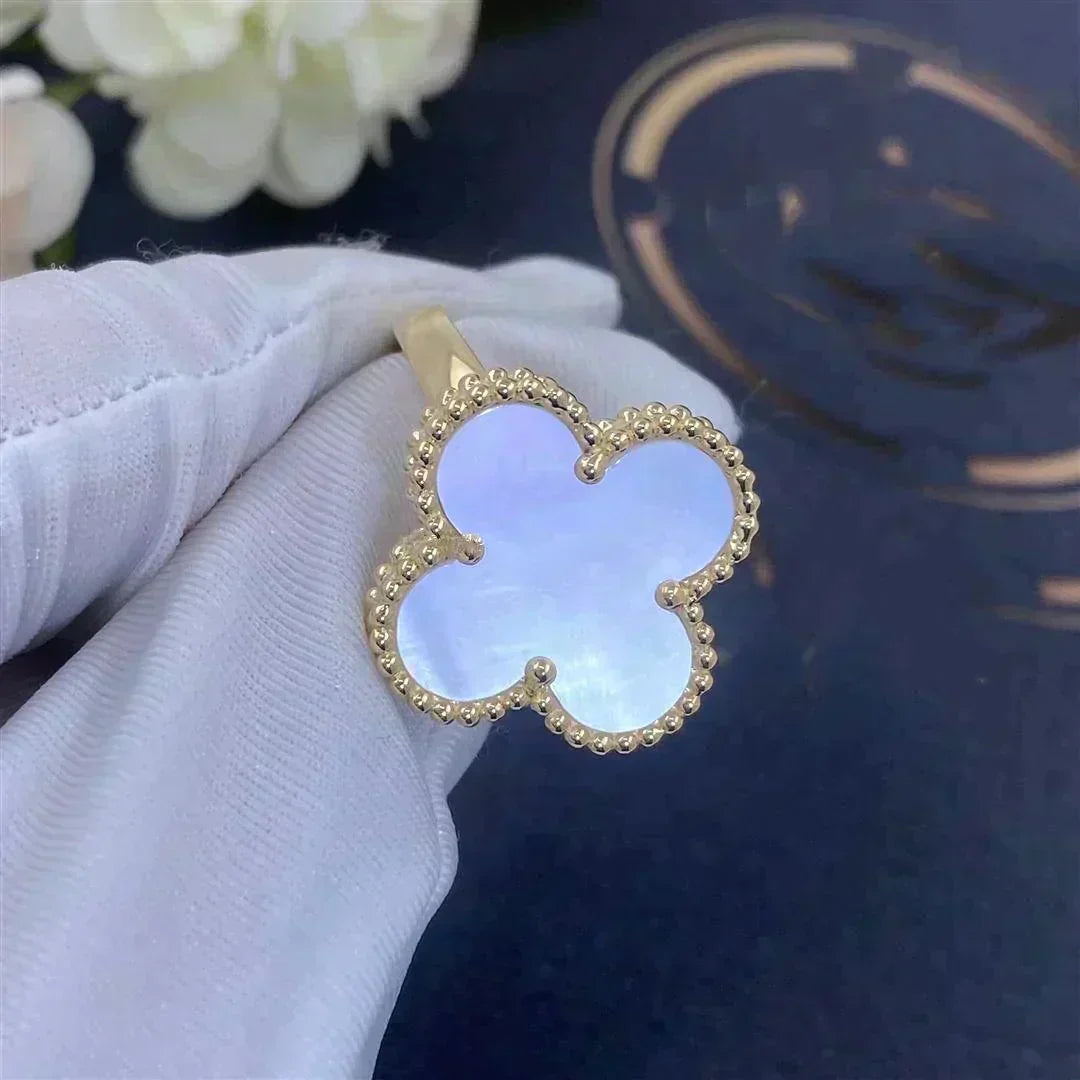 [⭐Reverie Jewels]CLOVER WHITE MOP RING