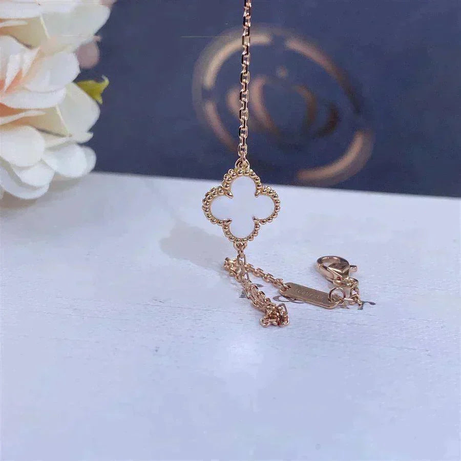 [⭐Reverie Jewels]CLOVER WHITE MOP SINGLE FLOWER BRACELET