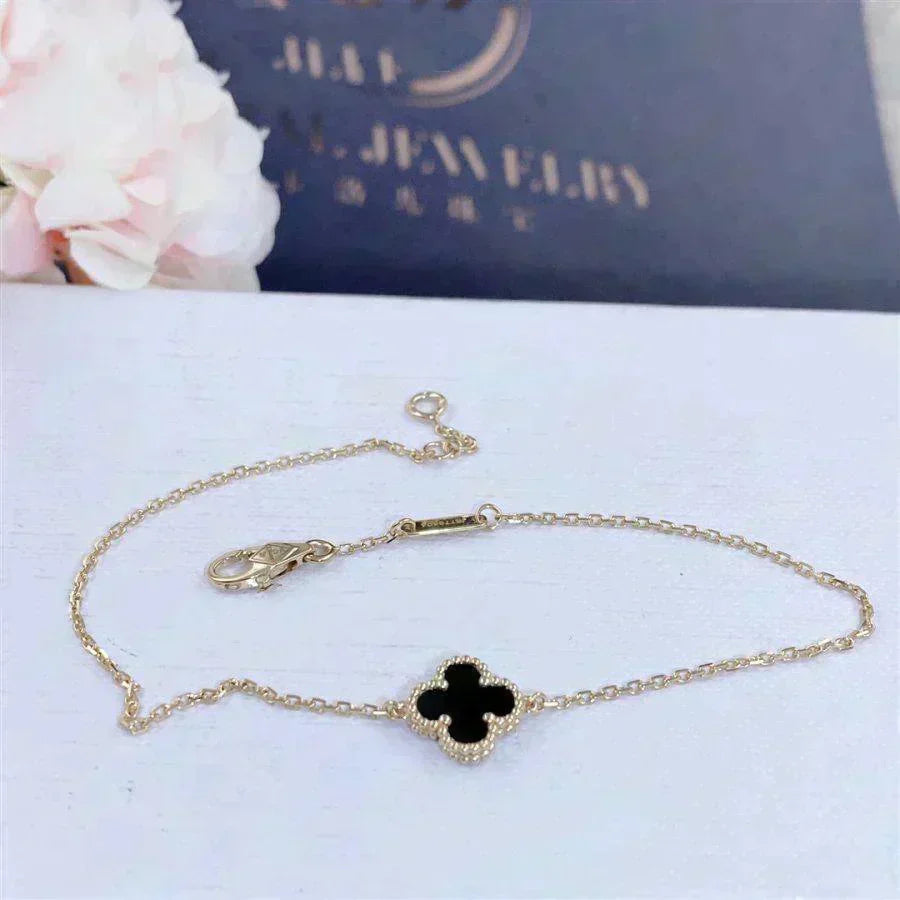 [⭐Reverie Jewels]CLOVER ONYX SINGLE FLOWER BRACELET