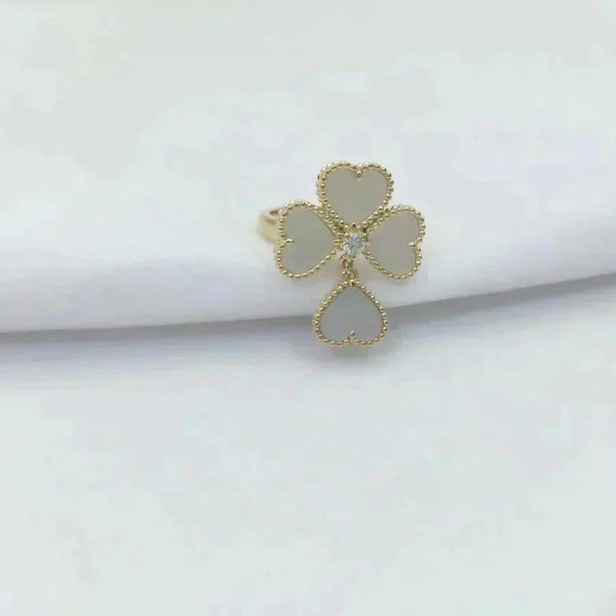 [⭐Reverie Jewels]SWEET CLOVER WHITE MOP RING