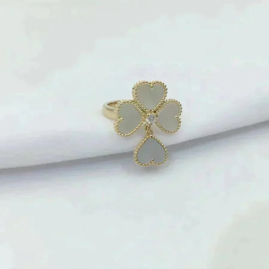 [⭐Reverie Jewels]SWEET CLOVER WHITE MOP RING