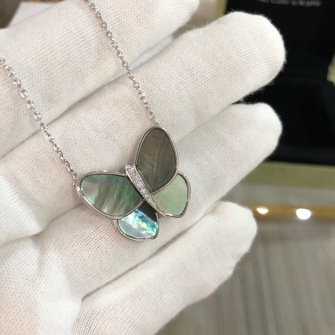 [⭐Reverie Jewels]LARGE BUTTERFLY SILVER PENDANT DIAMOND NECKLACE