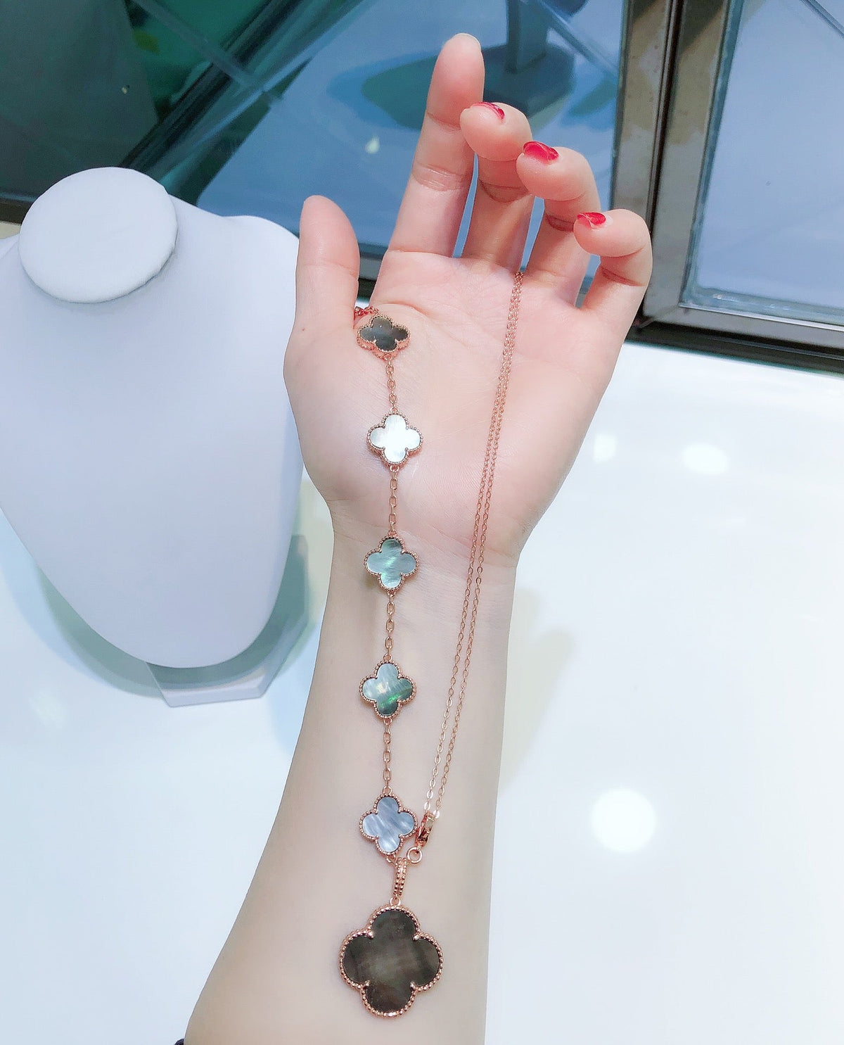 [⭐Reverie Jewels]COMBINED BRACELET 5 MOTIFS AND NECKLACE DARK MOP ROSE GOLD
