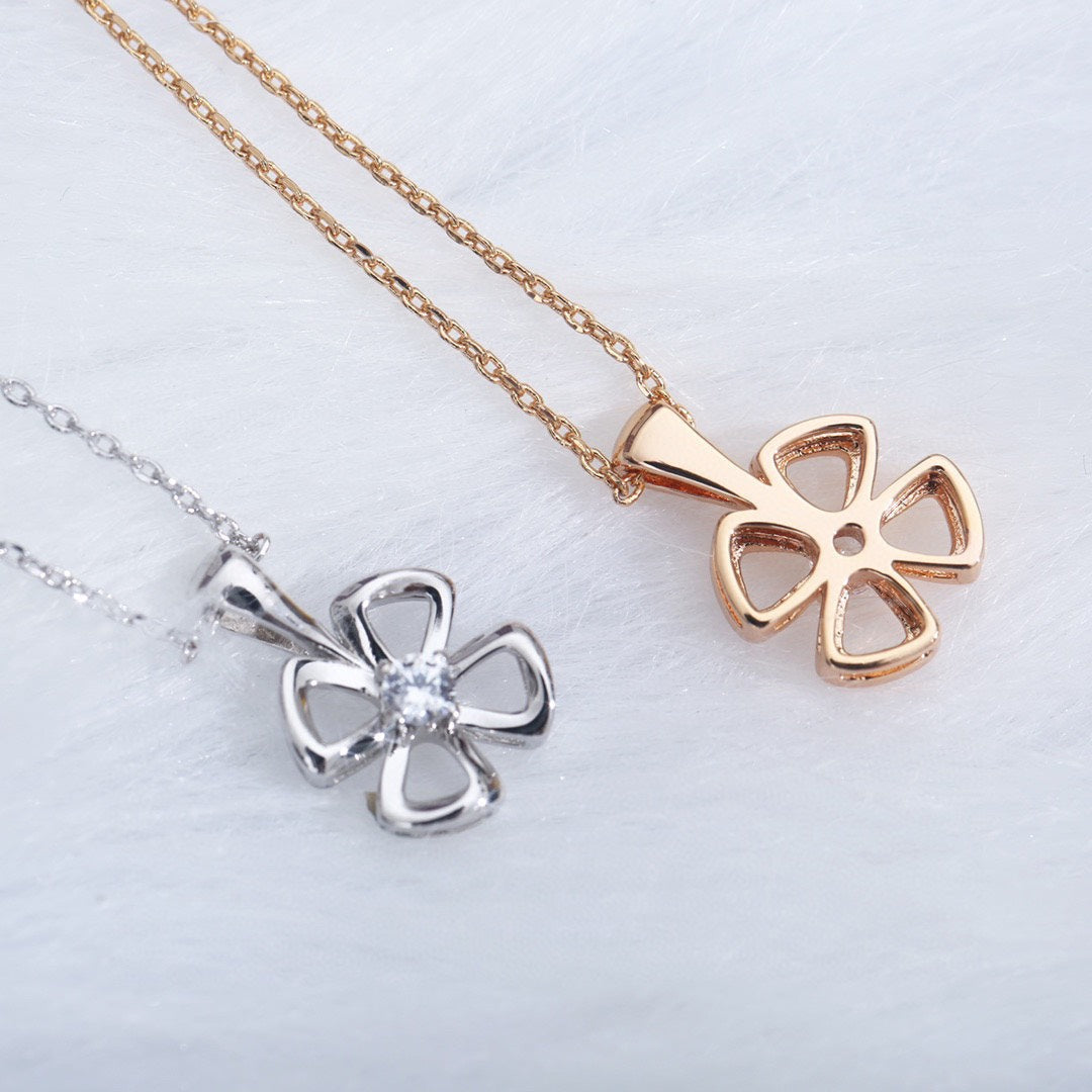 [⭐Reverie Jewels]FIOREVER NECKLACE DIAMOND CENTER