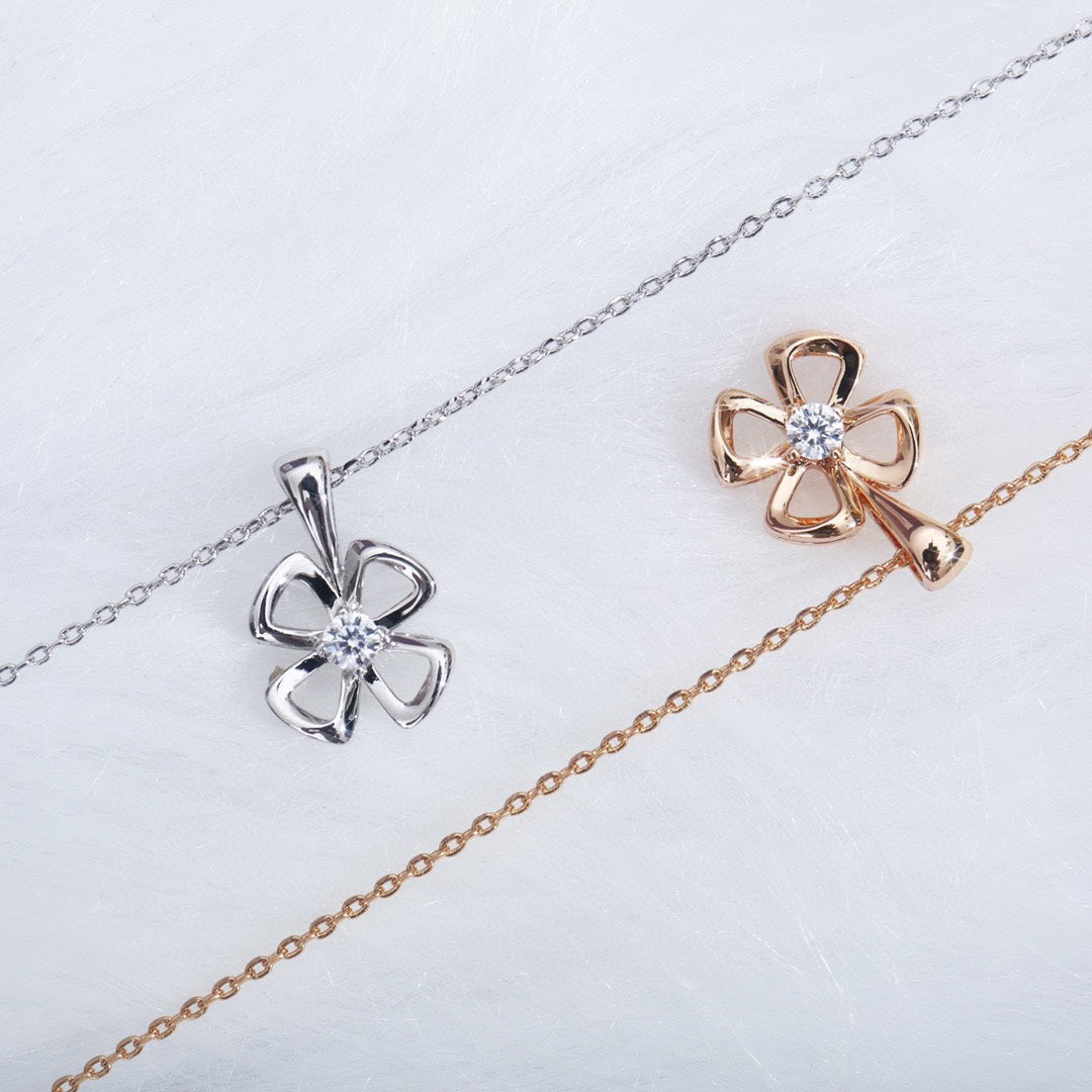 [⭐Reverie Jewels]FIOREVER NECKLACE DIAMOND CENTER