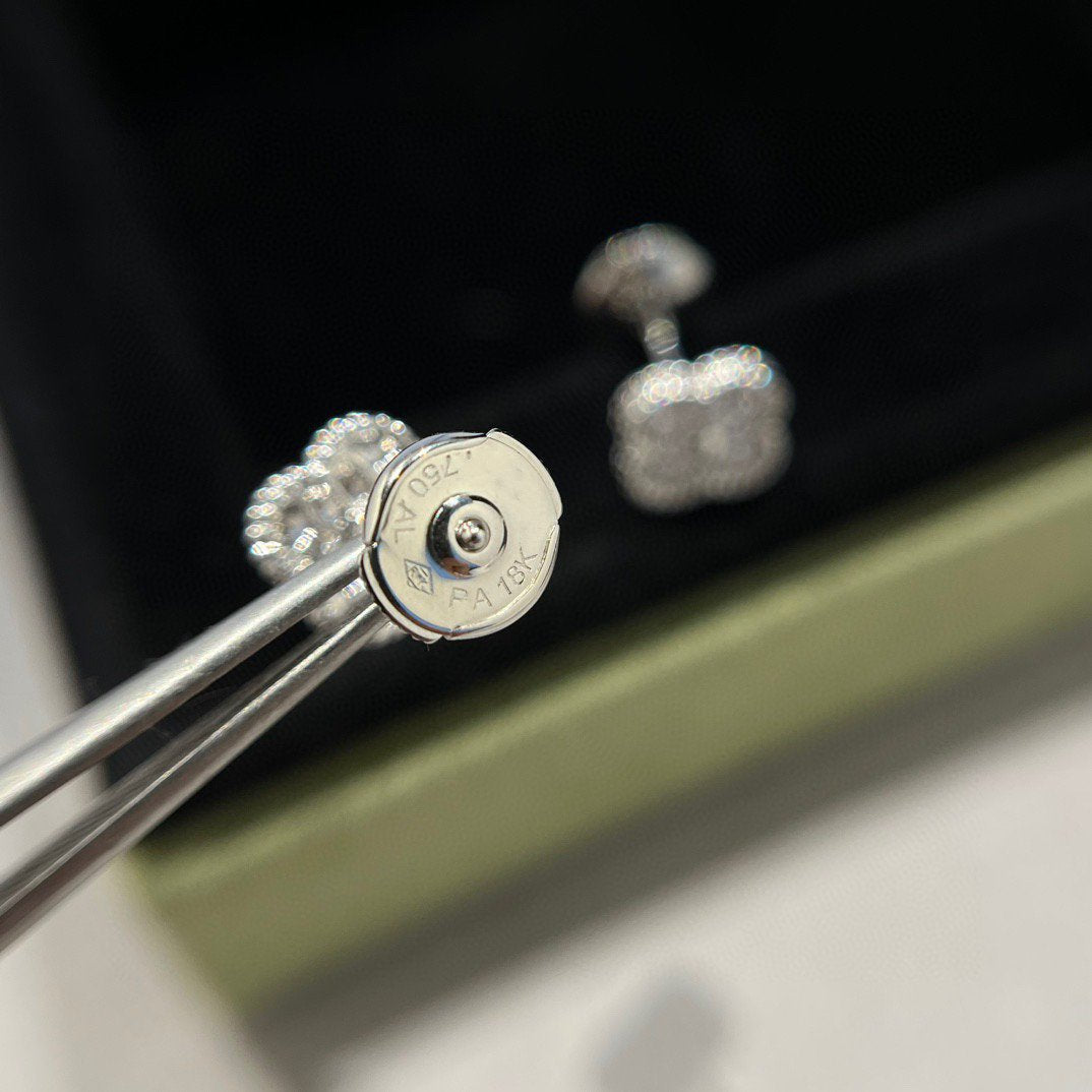 [⭐Reverie Jewels]CLOVER MINI DIAMOND STUD EARRINGS