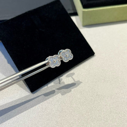 [⭐Reverie Jewels]CLOVER MINI DIAMOND STUD EARRINGS