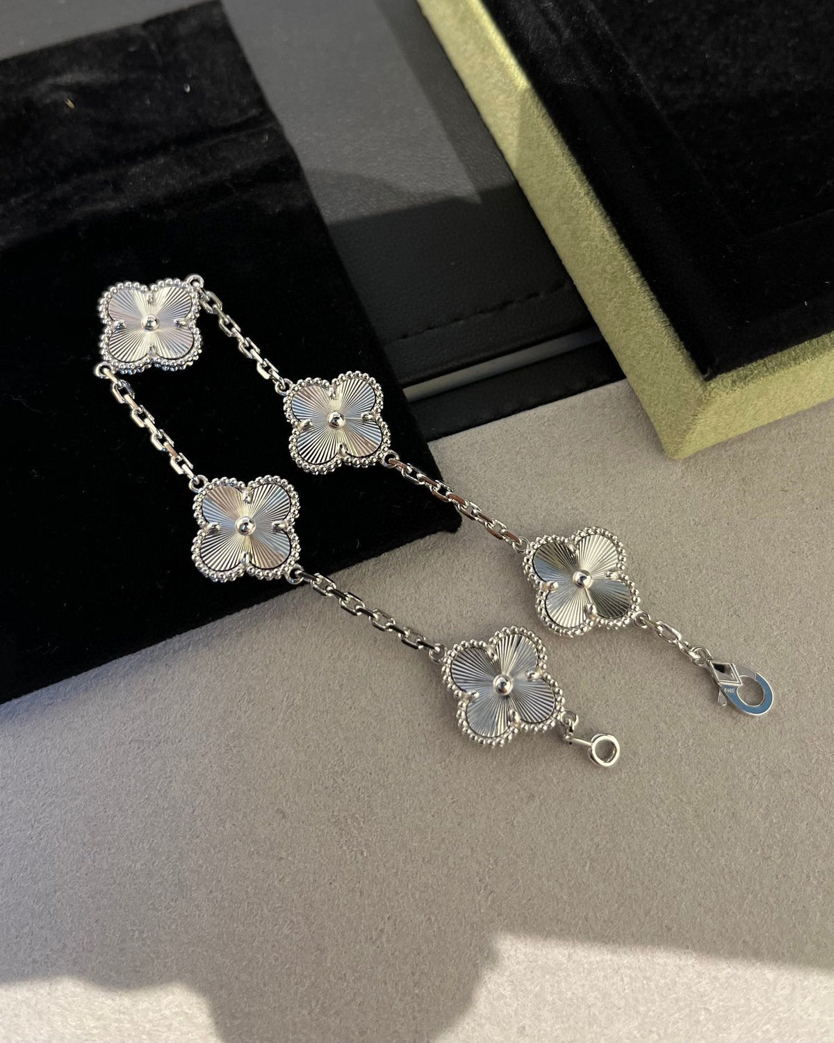 [⭐Reverie Jewels] CLOVER 5 MOTIF LASER BRACELET COLLECTION